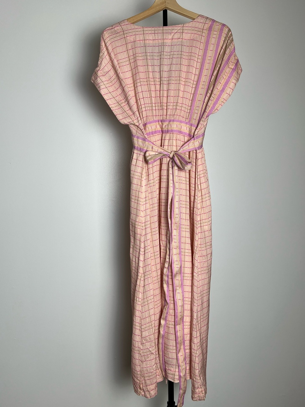 Hatch Carolina Maternity Midi Dress - Picture 2 of 14